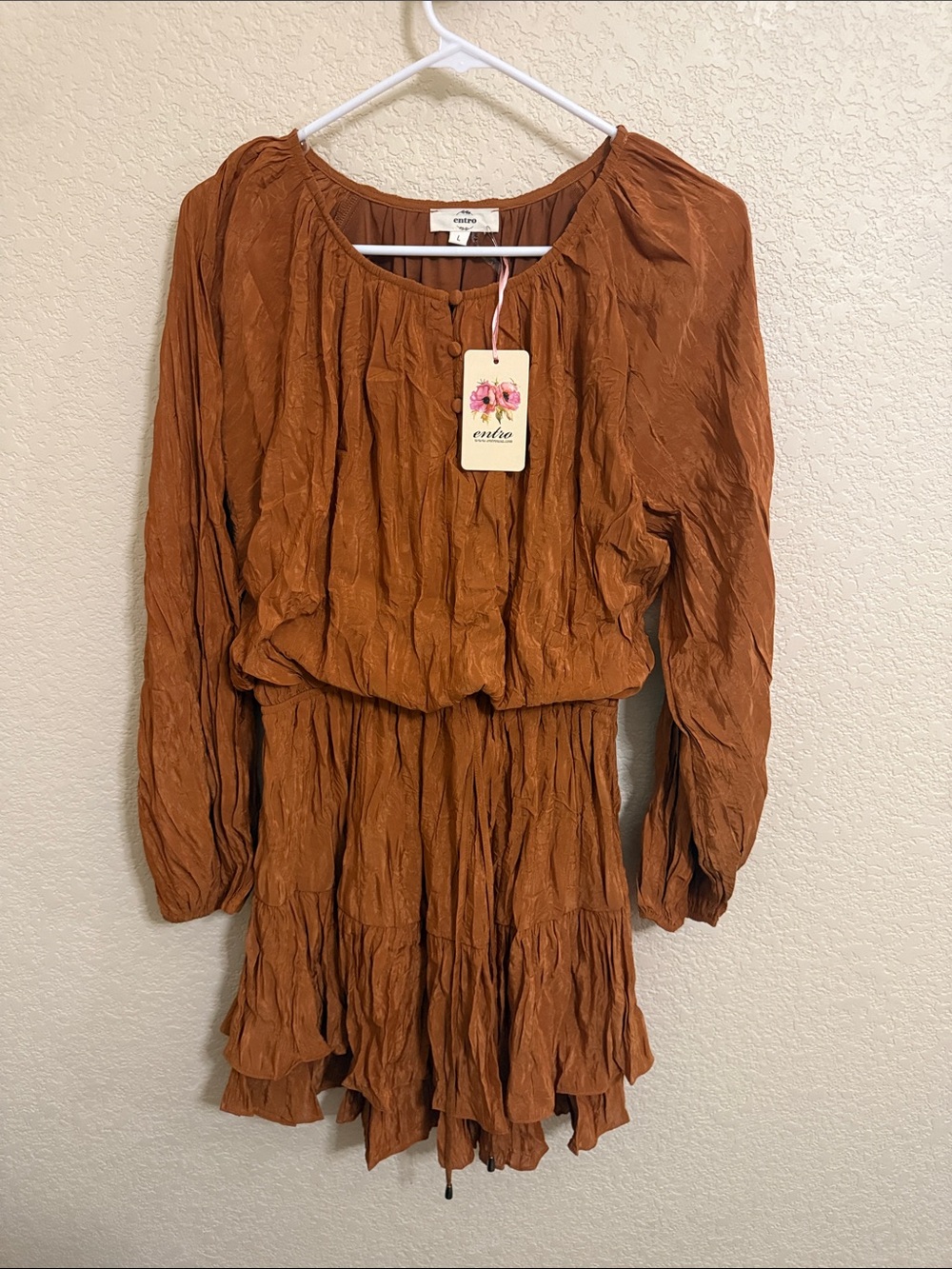 entro Rust Brown Long Sleeve Tiered Mini Dress